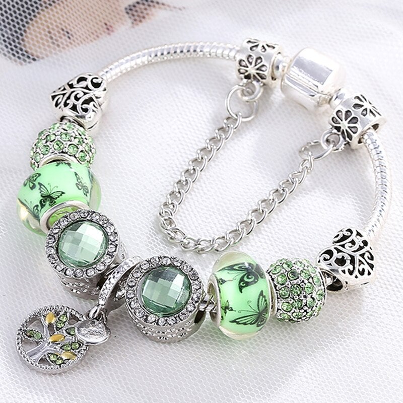 Bracelet made of sterling silver and green crystal