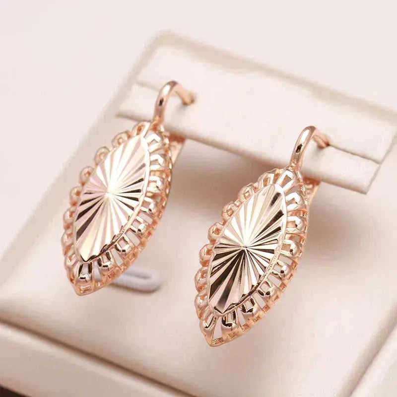 Shiny Shield Earrings in Gold
