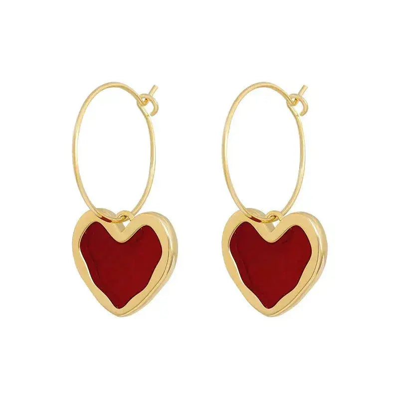 Heart earrings in gold