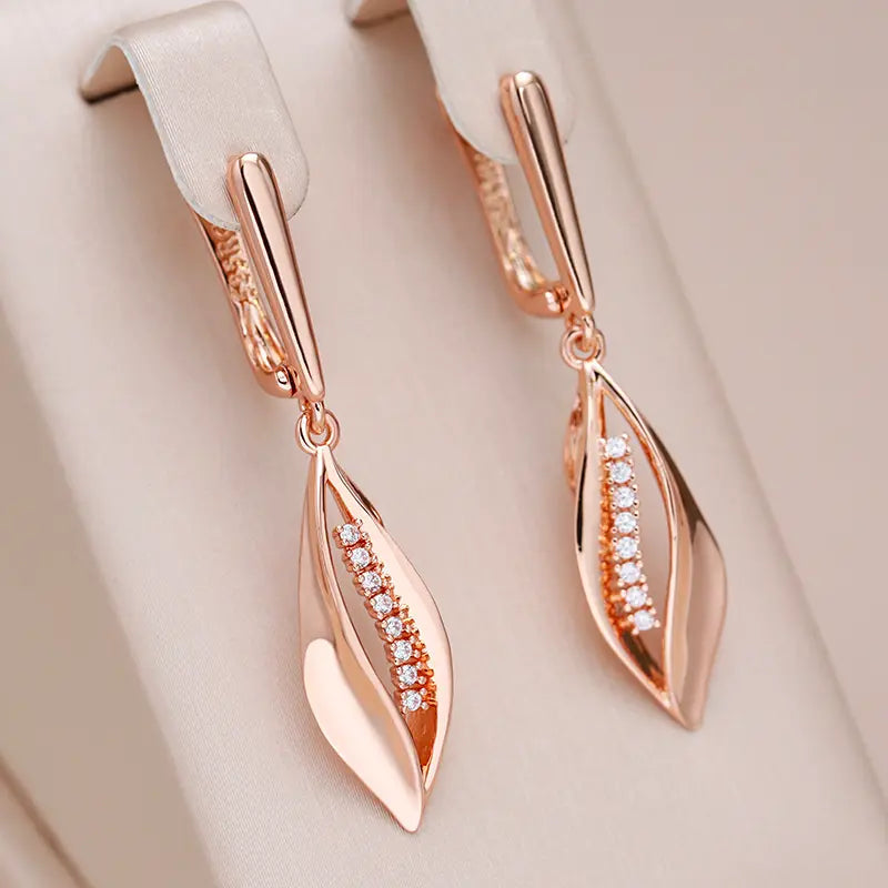Elegant Lace Earrings with Zirconia in Rose Gold
