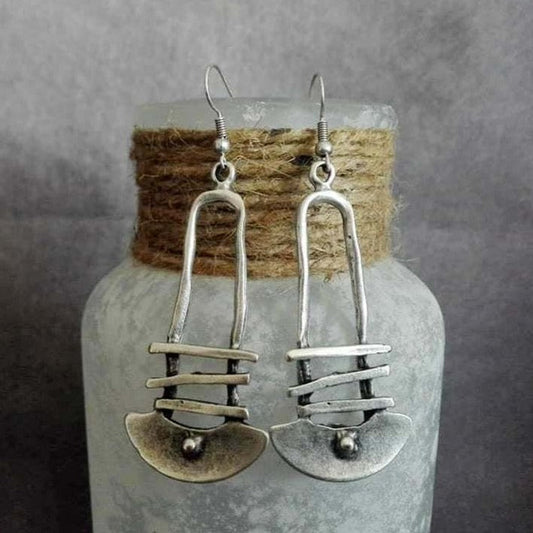 Geometric earrings with special shape